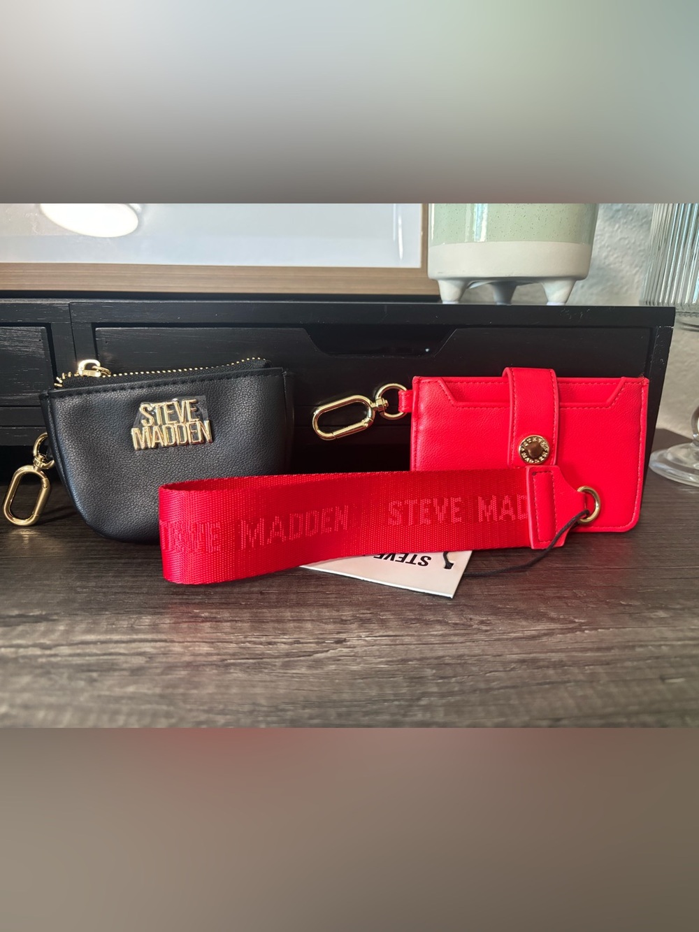 Steve Madden Red Card Case & Wristlet Set